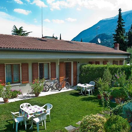 Casa Facchinetti Yellow Apartment Malcesine Exterior foto